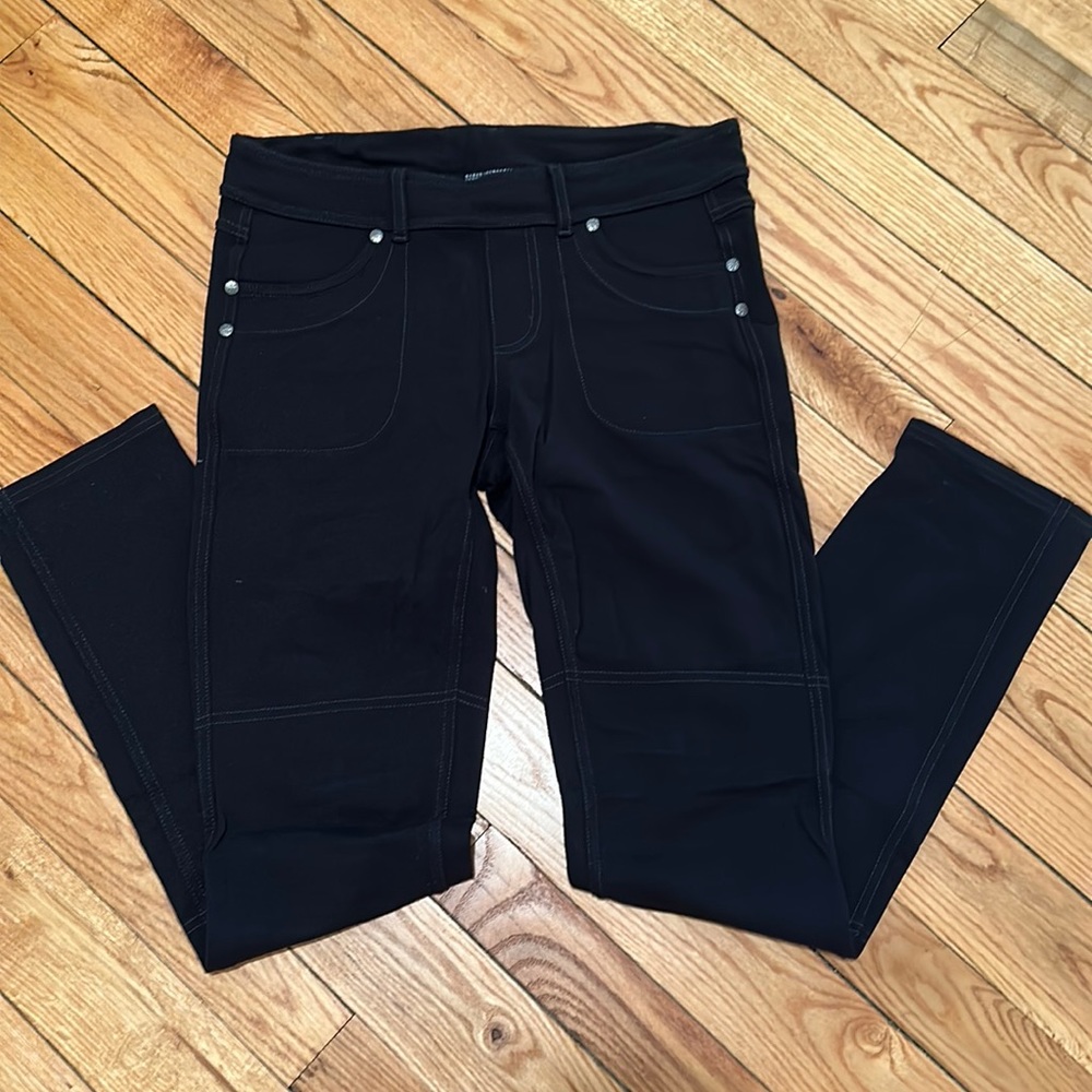 Athleta black leggings - women’s small